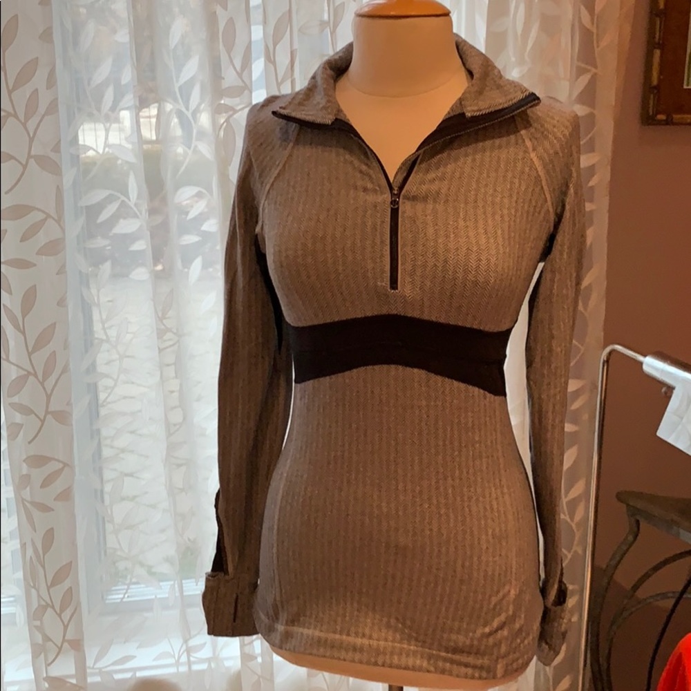 Lulu Lemon half zip pullover